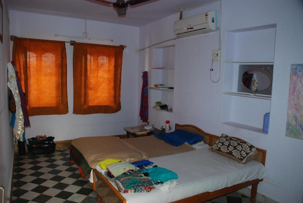 Ratan Hostel Джайсалмер Екстериор снимка