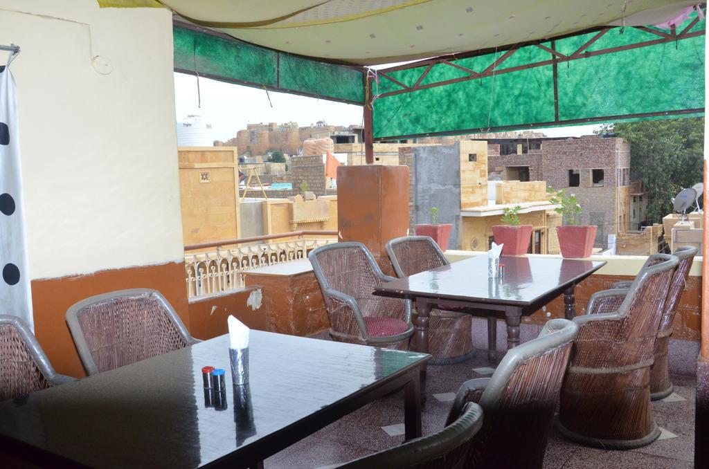 Ratan Hostel Джайсалмер Екстериор снимка